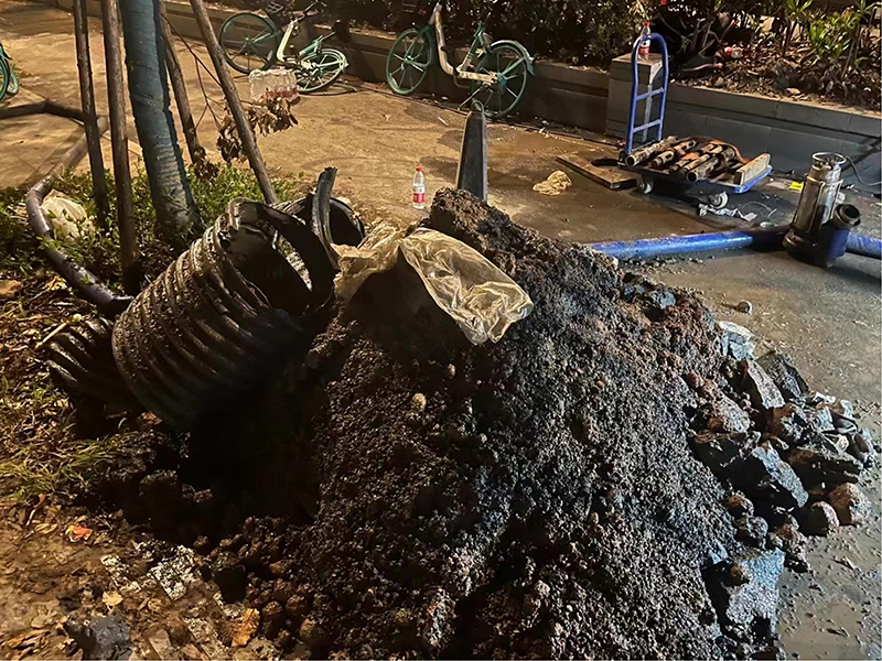 卧龙本地下水道疏通师傅，不通不收费【距您500米】